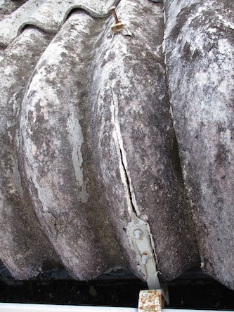 波型スレート　大波　色褪せ　ひび割れ　劣化　点検　調査　浜松市