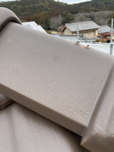 浜松市　平板瓦　棟　てっぺん　釘浮き　修理