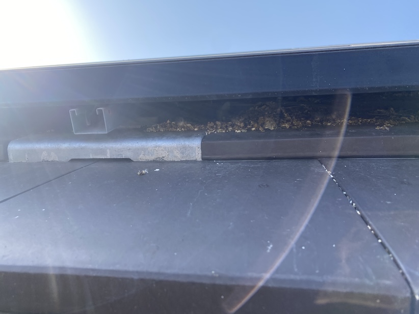 浜松市　中央区　ソーラーパネル　鳥害　調査　見積もり　はと　営巣　フン