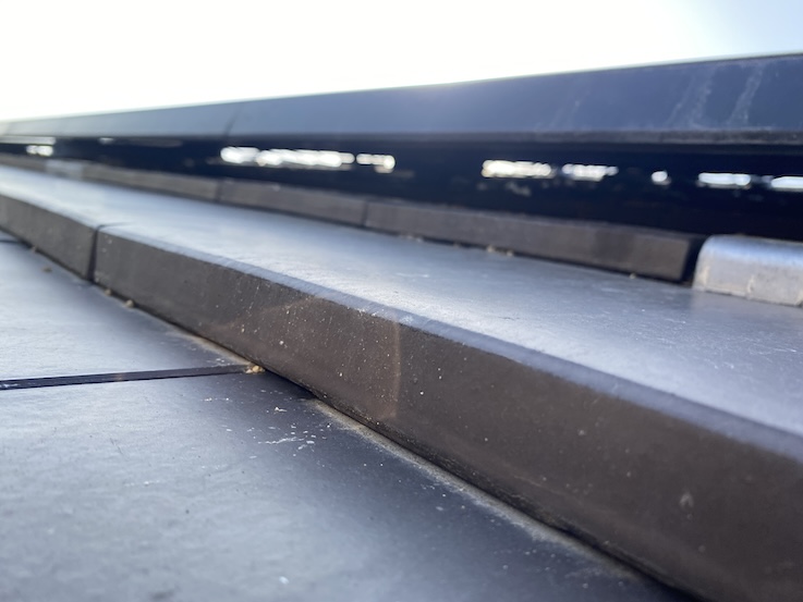 浜松市　中央区　ソーラーパネル　鳥害　調査　見積もり　はと　営巣　隙間