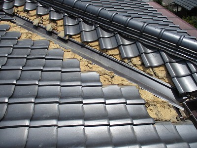 谷樋　瓦　撤去