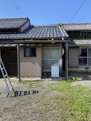 湖西市　ポリカ　波板　庇屋根　割れ