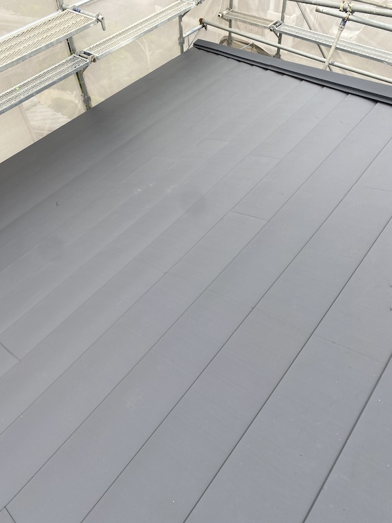 浜松市　ナショナル住宅　カラーベスト　屋根　カバー工法　ニチハ　横暖ルーフ