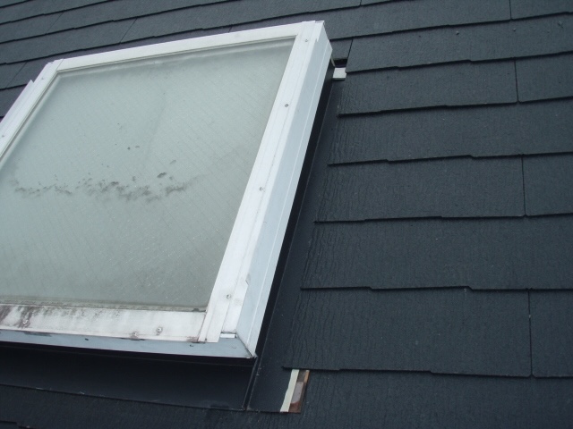 天窓周り　カラーベスト屋根